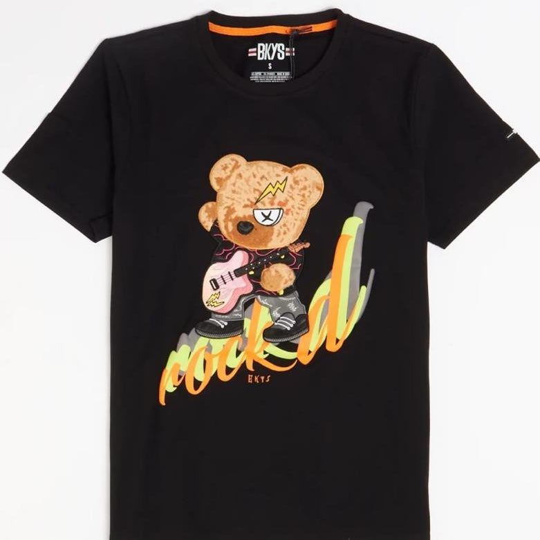 T shirt - Winniesboutique Llc
